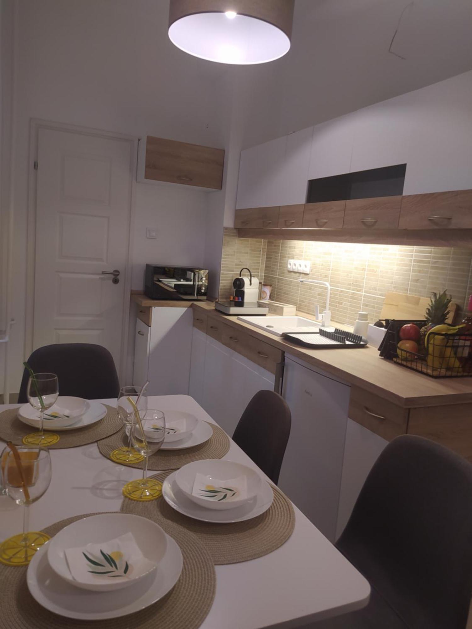 Lady Mabel'S Apartment Near To Arena, Puskas Stadion And City Park, With Guarded Parking Place Budapest Exterior photo